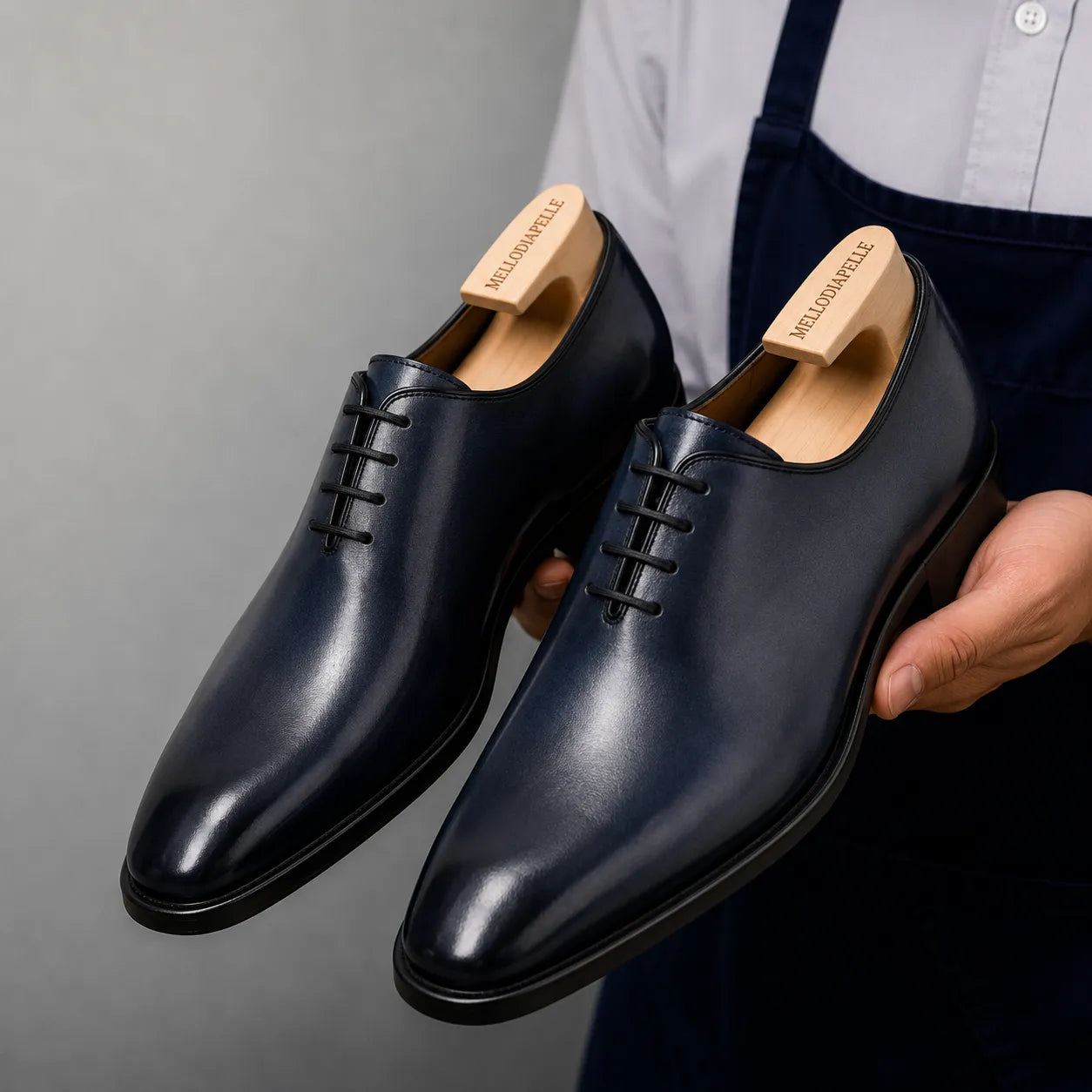 Meta Wholecut Oxford // Midnight Navy