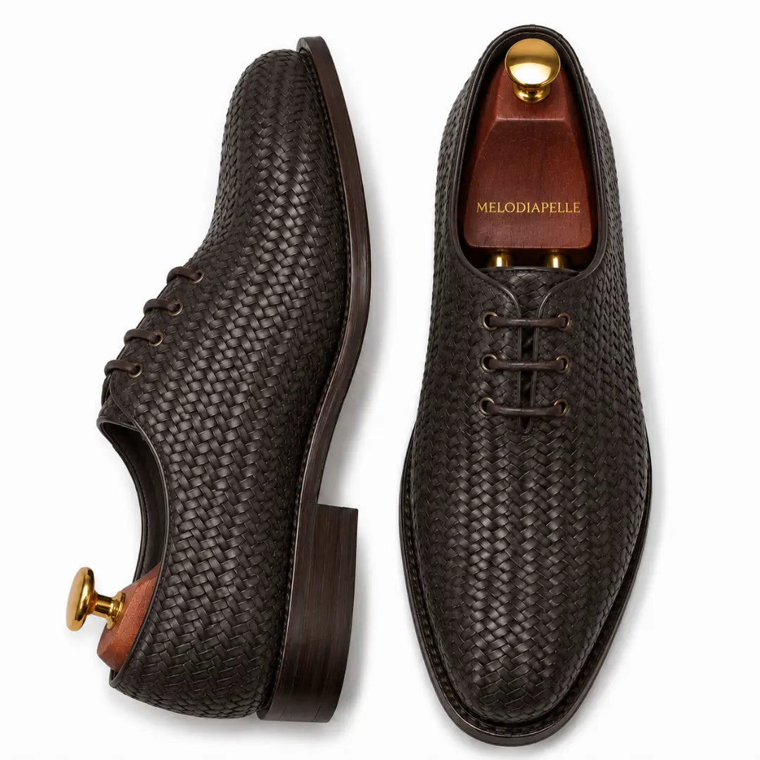 Morrigan Full-Woven Oxford // Mahogany Burgundy