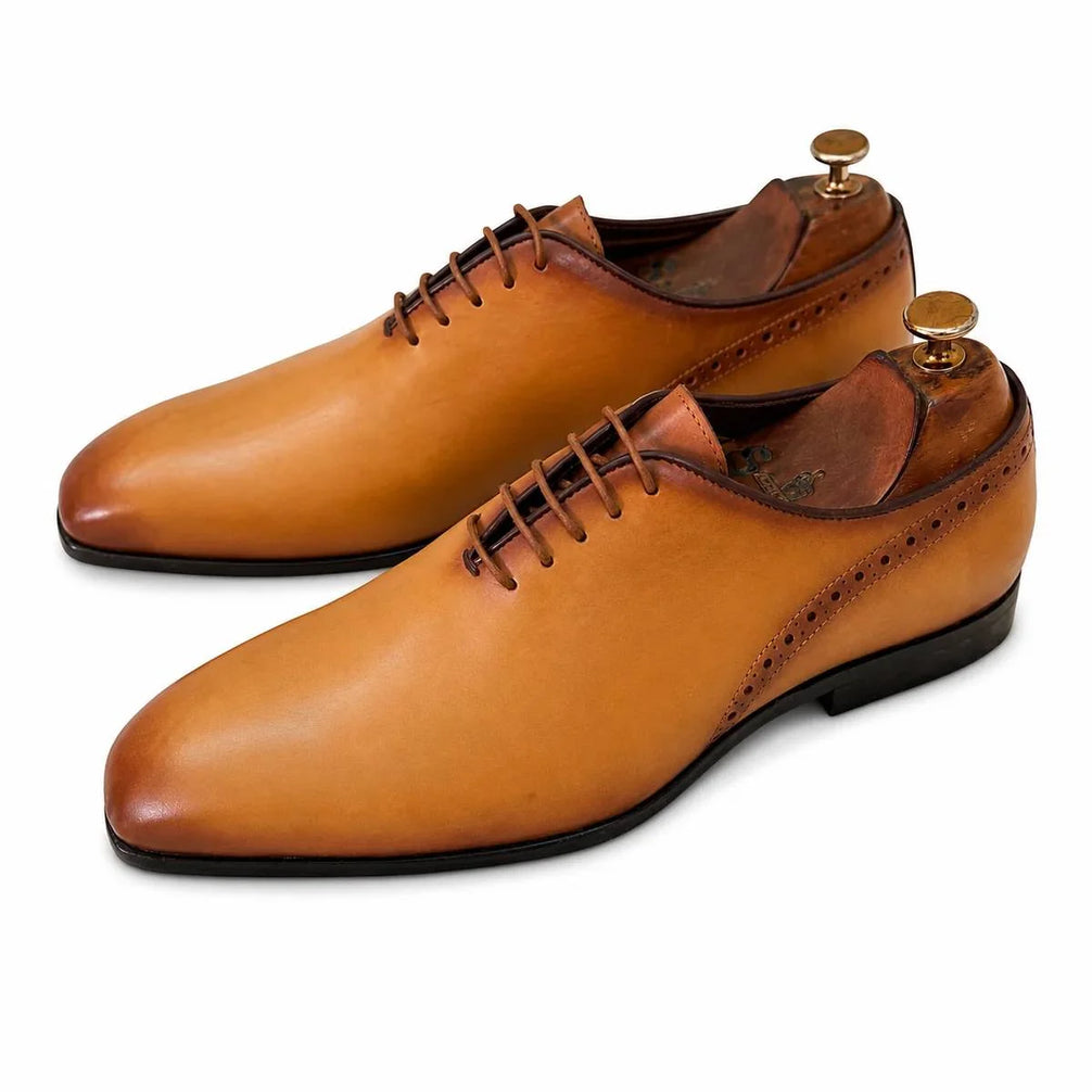 Montecosaro Brogued Heel-Seam Wholecut Oxford for Men - Hand-Finished Leather Oxford Shoes