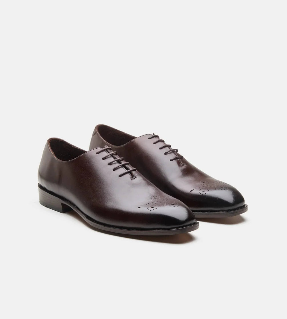 Milis Soft-Polish Medallion Wholecut Oxford for Men - Everyday Leather Oxford Shoes