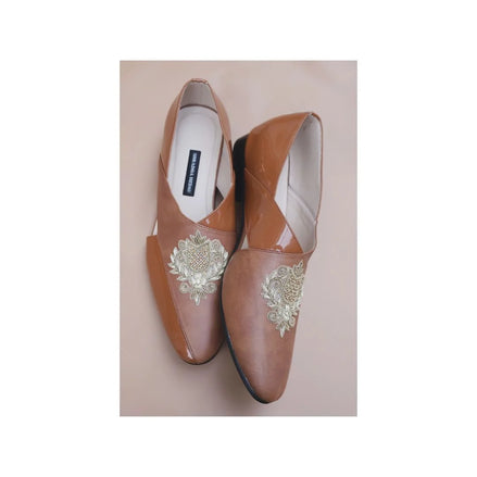 Mirzapur Open-Side Zardozi Nagra Jutti for Men - Half-Open Embroidered Nagra Shoes