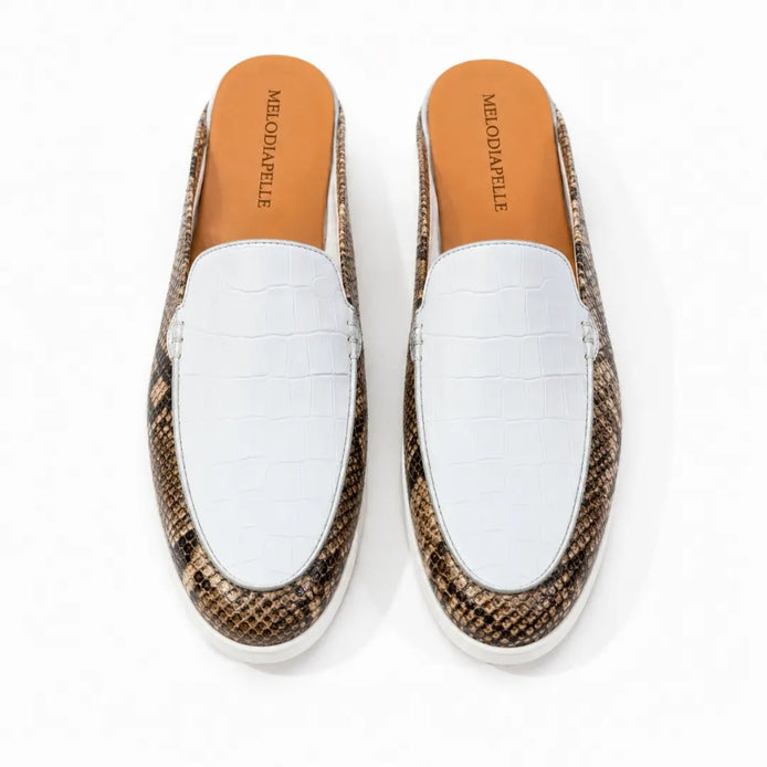 Melodiapelle Madise Mule in white leather with snake-print brown detailing, pair top-down view, handcrafted in Agra