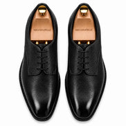 Melodiapelle Magnum Derby Shoe in black leather, pair top-down view, handcrafted in Agra
