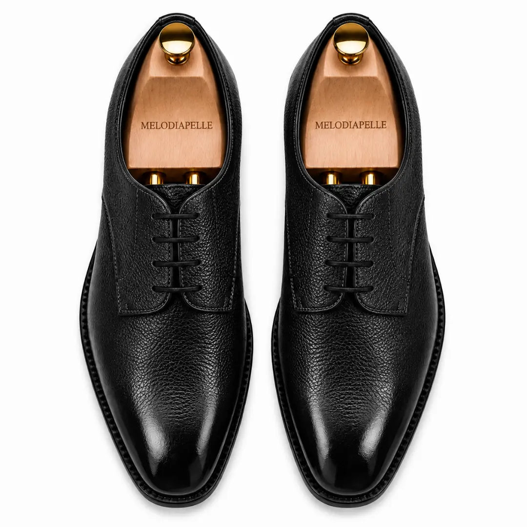 Melodiapelle Magnum Derby Shoe in black leather, pair top-down view, handcrafted in Agra