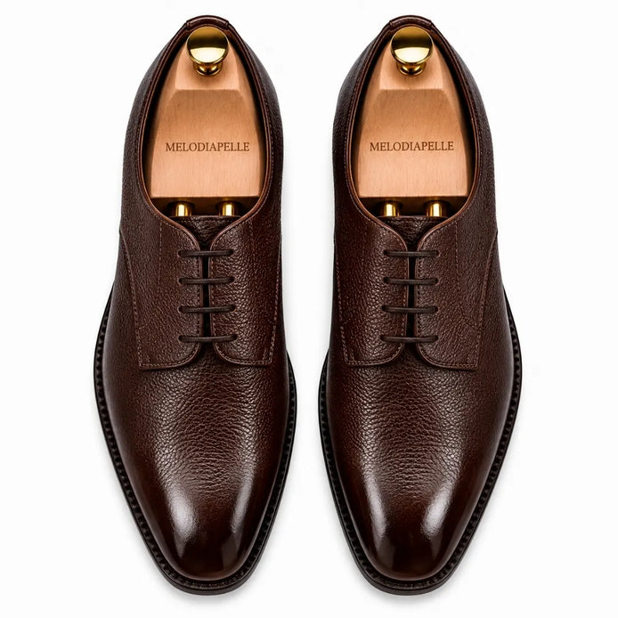 Melodiapelle Magnum Derby Shoe in dark brown leather, pair top-down view, handcrafted in Agra