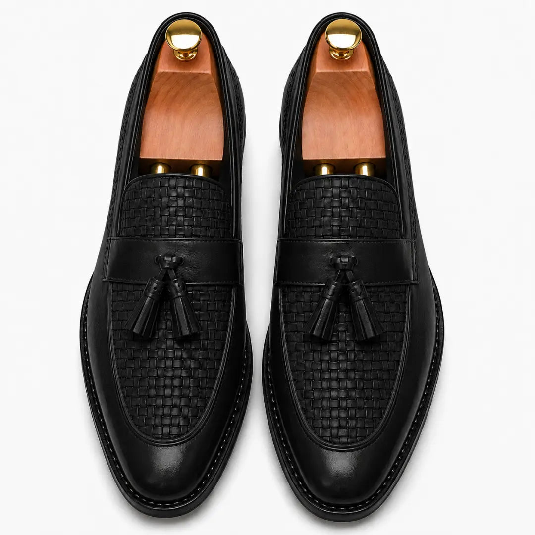 Melodiapelle Maison Woven Two-Tone Penny Loafer in black leather, pair top-down view, handcrafted in Agra