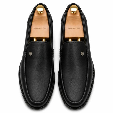Melodiapelle Malaga Driving Loafer in black leather, pair top-down view, handcrafted in Agra