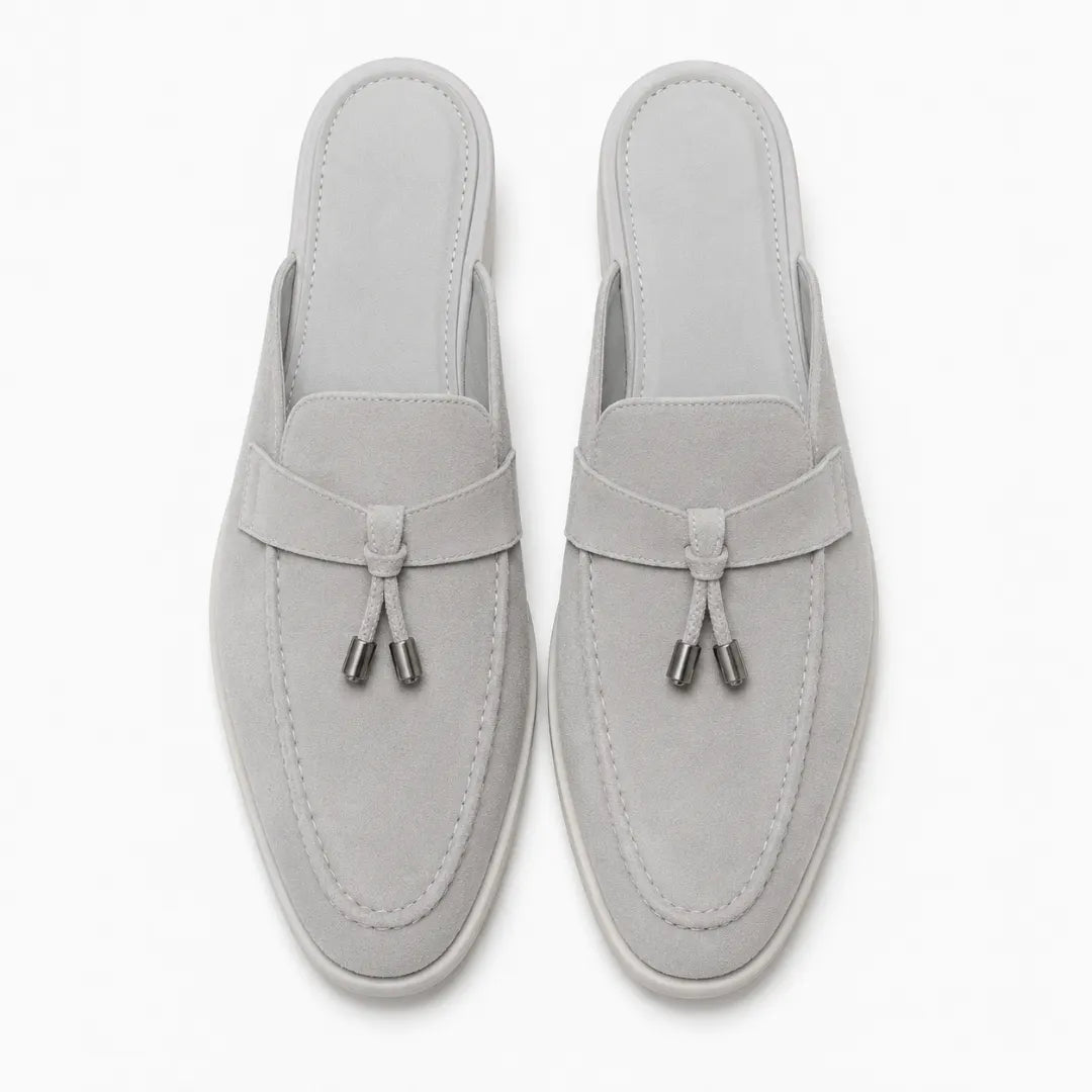 Melodiapelle Mandelli Mule in light grey suede, pair top-down view, handcrafted in Agra