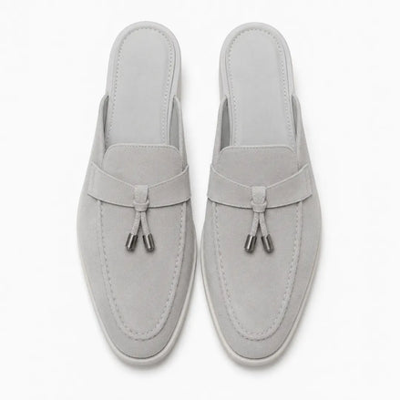Melodiapelle Mandelli Mule in light grey suede, pair top-down view, handcrafted in Agra