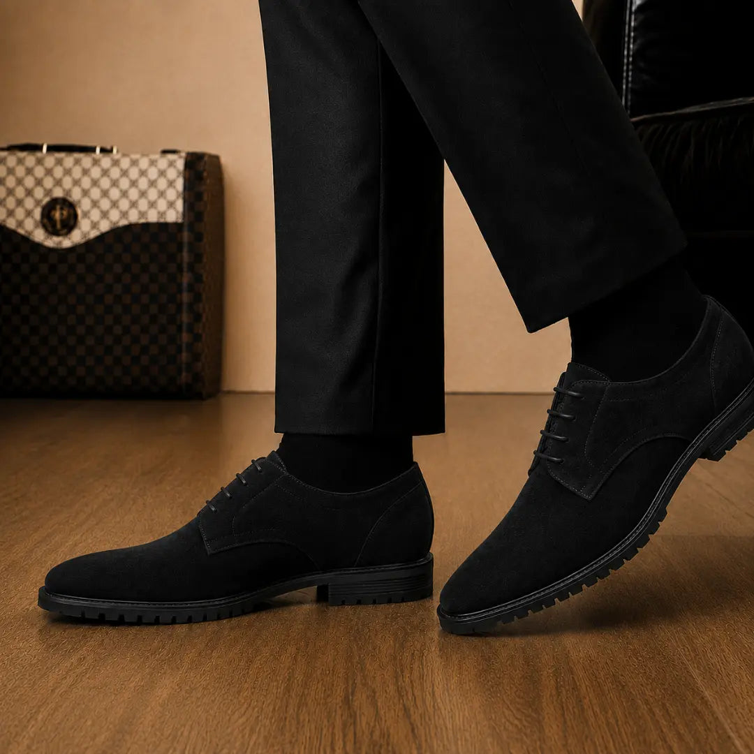 Melodiapelle Mansfield Classy Derby in black suede worn with formal trousers, on-feet shot