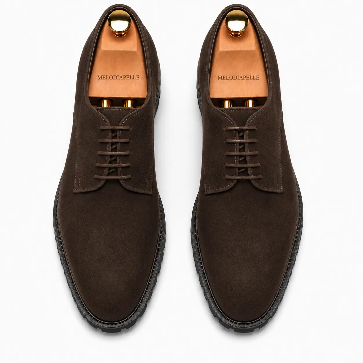 Melodiapelle Mansfield Classy Derby in dark brown suede, pair top-down view, handcrafted in Agra