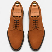 Melodiapelle Mansfield Classy Derby in rust tan suede, pair top-down view, handcrafted in Agra