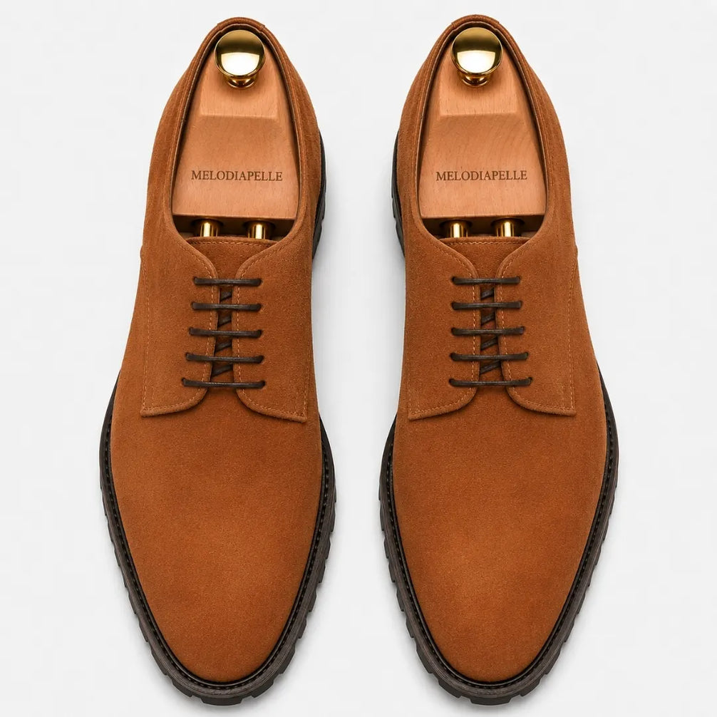 Melodiapelle Mansfield Classy Derby in rust tan suede, pair top-down view, handcrafted in Agra
