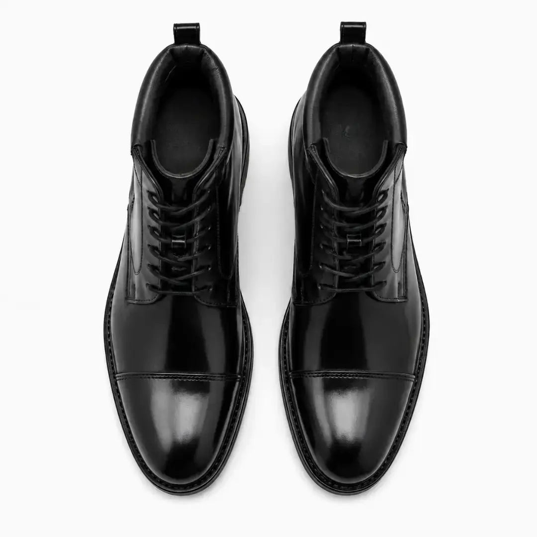 Melodiapelle Manteca Combat Boot in black leather, pair top-down view, handcrafted in Agra