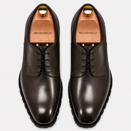 Melodiapelle Marlboro Derby Shoes in dark brown leather, pair top-down view, handcrafted in Agra