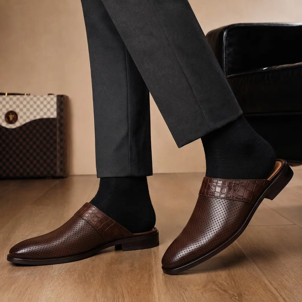 Melodiapelle Marshall Mule in dark brown leather worn with trousers, on-feet shot