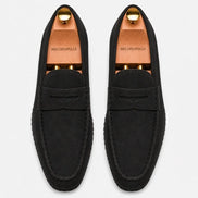 Melodiapelle Maryland Loafer in black suede, pair top-down view, handcrafted in Agra