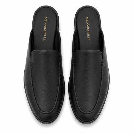 Melodiapelle Massimo Mule in black leather, pair top-down view, handcrafted in Agra