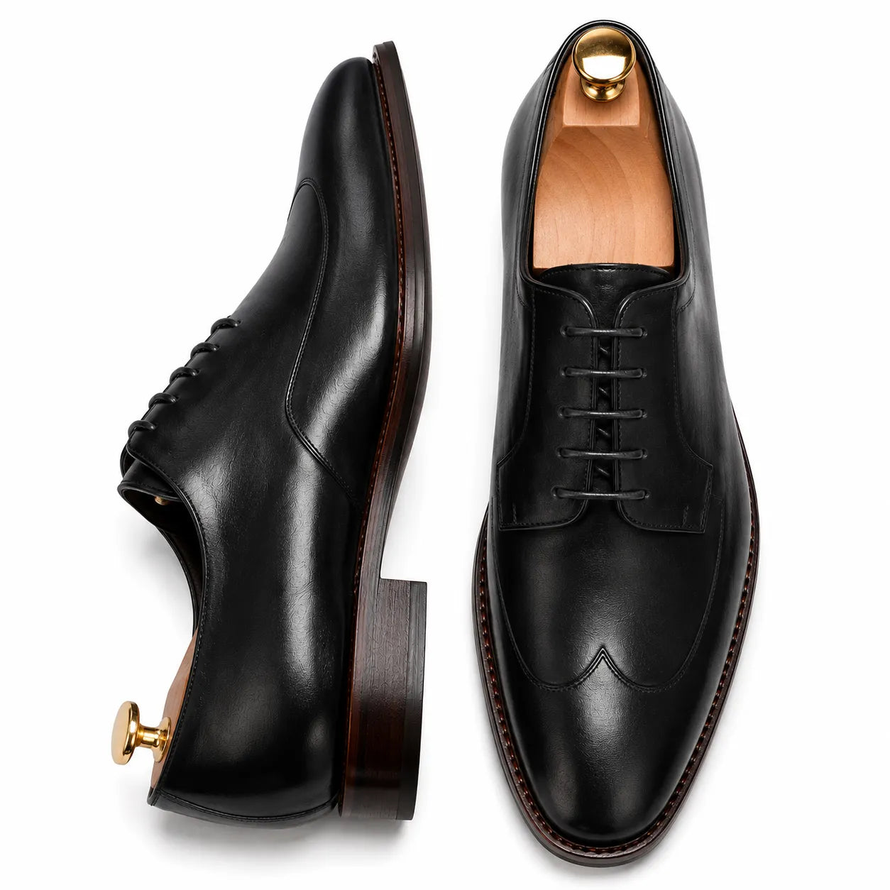 Nero black leather apron-toe Derby, three-quarter angle showing heel and brogue detailing