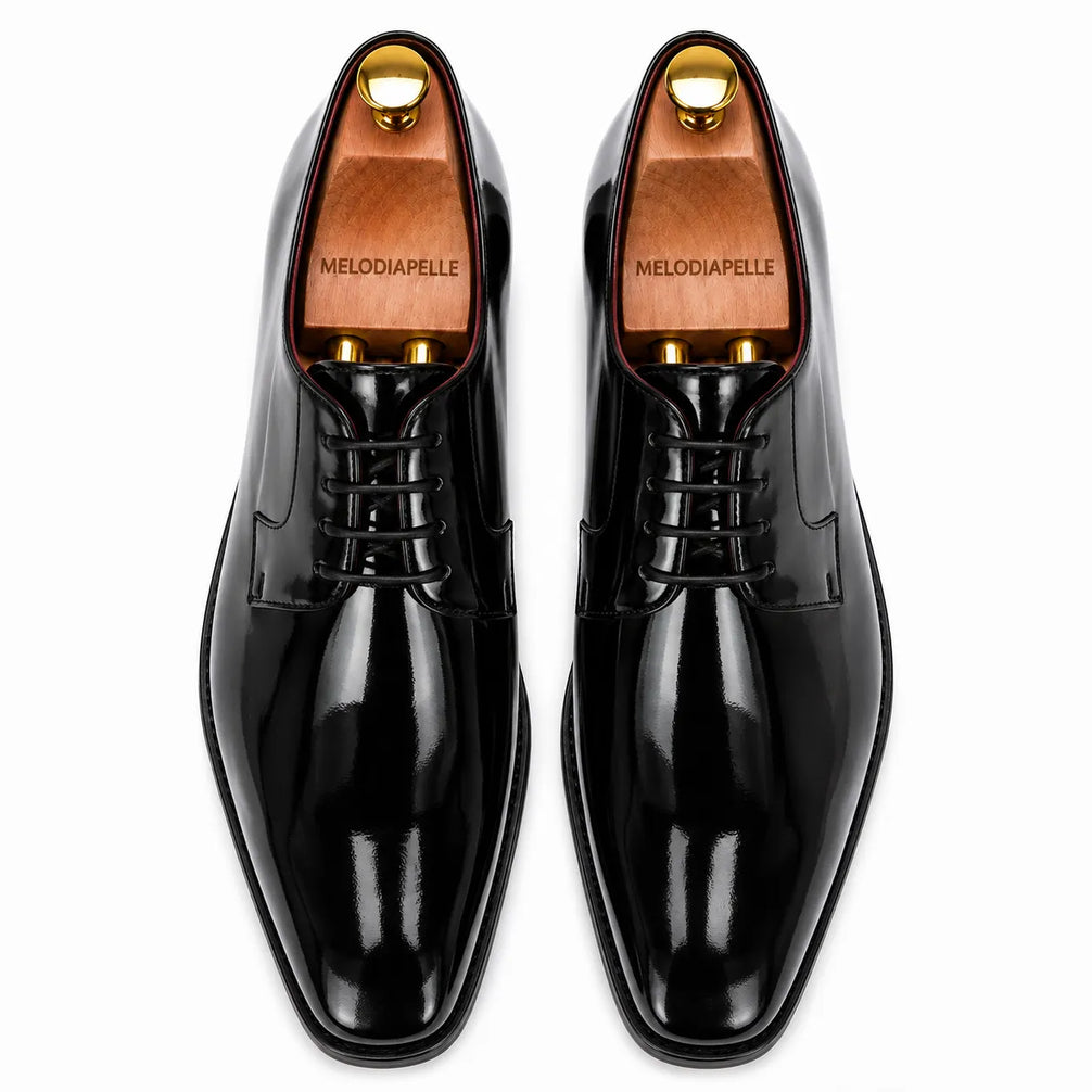 Melodiapelle Matera Plain-Toe Derby in nero black leather, pair top-down view, handcrafted in Agra