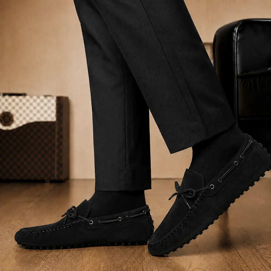 Melodiapelle Mathews Loafer in black suede worn with trousers, on-feet shot