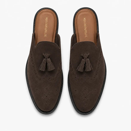 Melodiapelle Mendiai Mule in dark brown suede, pair top-down view, handcrafted in Agra