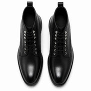 Melodiapelle Meridian Combat Boot in black leather, pair top-down view, handcrafted in Agra