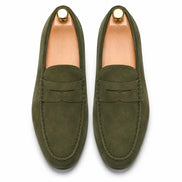 Melodiapelle Merrifield Loafer in olive green suede, pair top-down view, handcrafted in Agra
