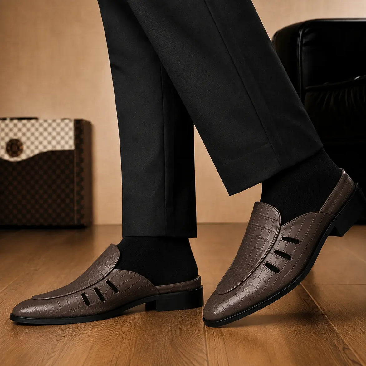 Melodiapelle Miami Mule in dark brown leather worn with trousers, on-feet shot