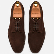 Melodiapelle Mission Classic Derby in dark brown suede, pair top-down view, handcrafted in Agra