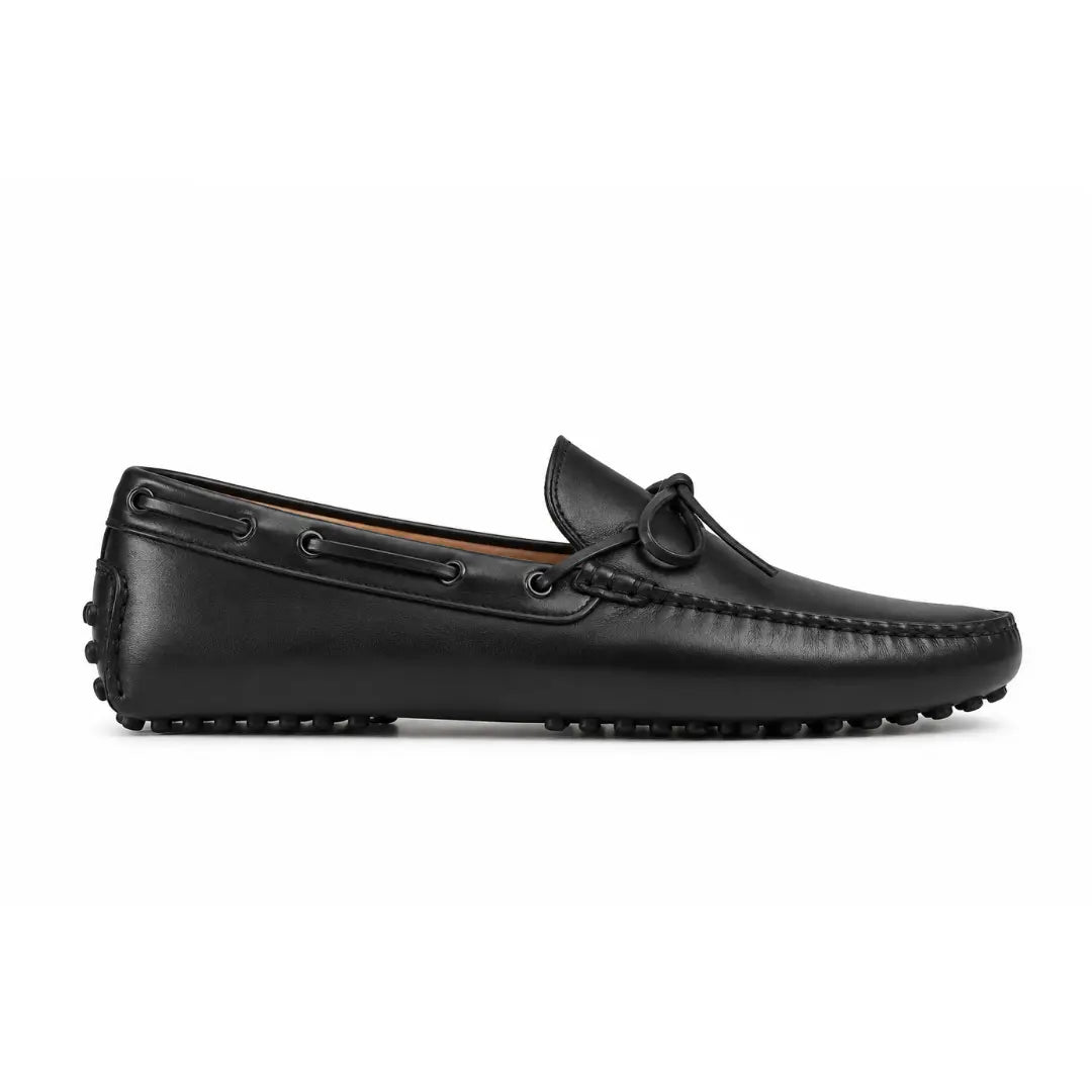 Side profile of the Missouri Loafer in black leather on white background