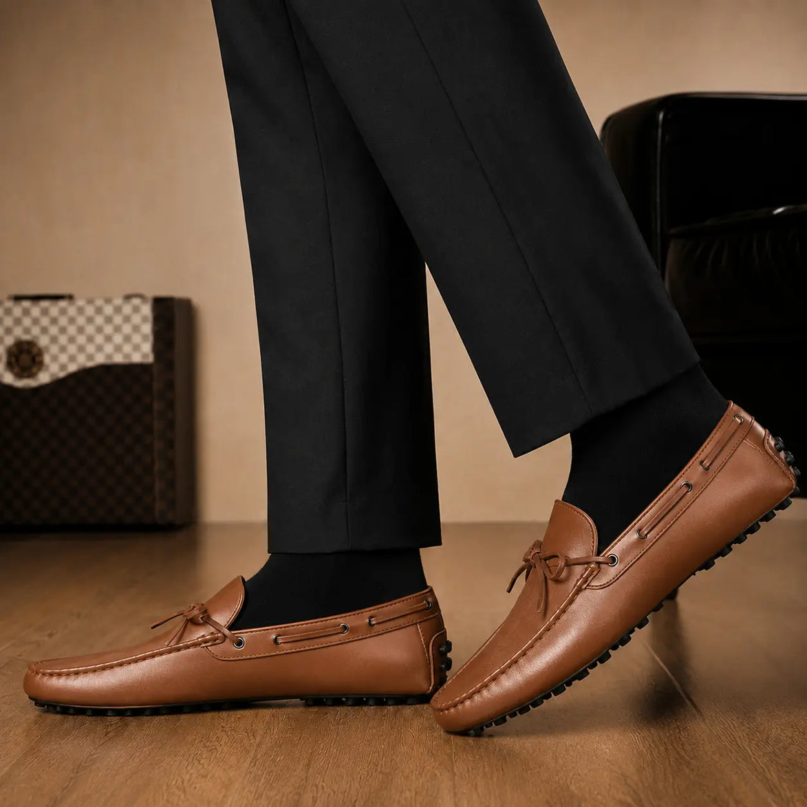 Melodiapelle Missouri Loafer in tan leather worn with trousers, on-feet shot