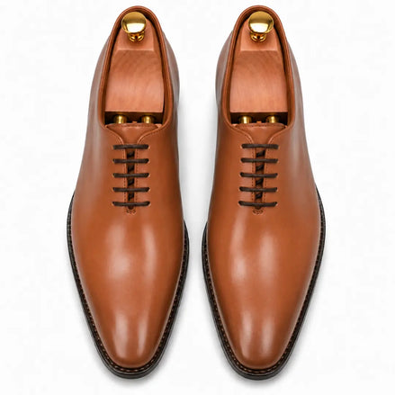 Melodiapelle Modesto Wholecut Oxford in tan leather, pair top-down view, handcrafted in Agra