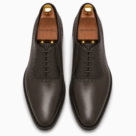 Melodiapelle Montserrat Two-Tone Saddle Oxford in brown leather, pair top-down view, handcrafted in Agra