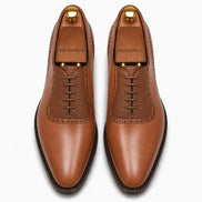 Melodiapelle Montserrat Two-Tone Saddle Oxford in tan leather, pair top-down view, handcrafted in Agra