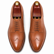 Melodiapelle Morano Wingtip Brogue Derby in tan leather, pair top-down view, handcrafted in Agra