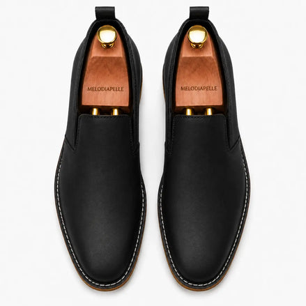 Melodiapelle Moscow Opera Slip-On in black leather, pair top-down view, handcrafted in Agra