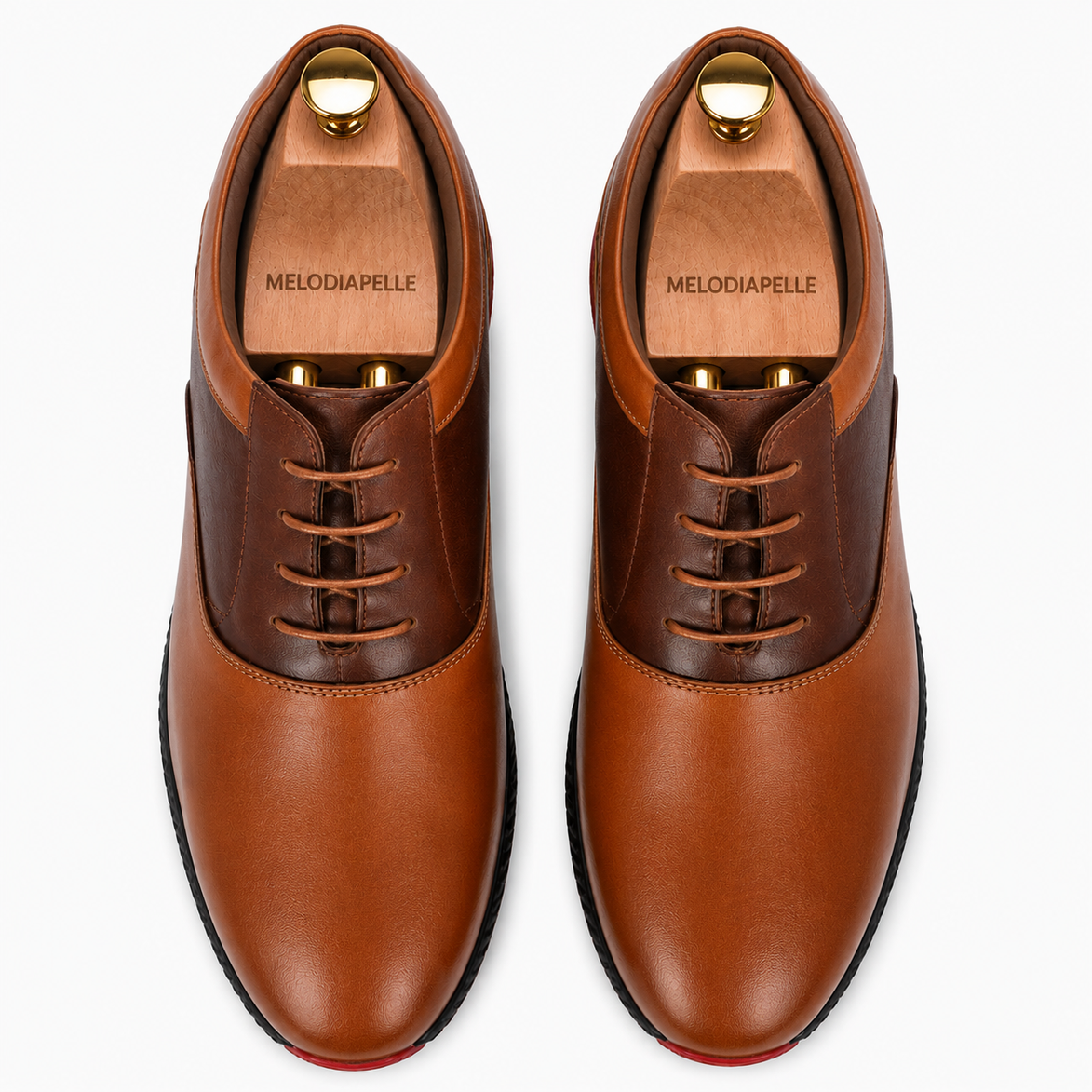Melodiapelle Motif Golf Shoe in two-tone tan and dark brown leather, pair top-down view, handcrafted in Agra
