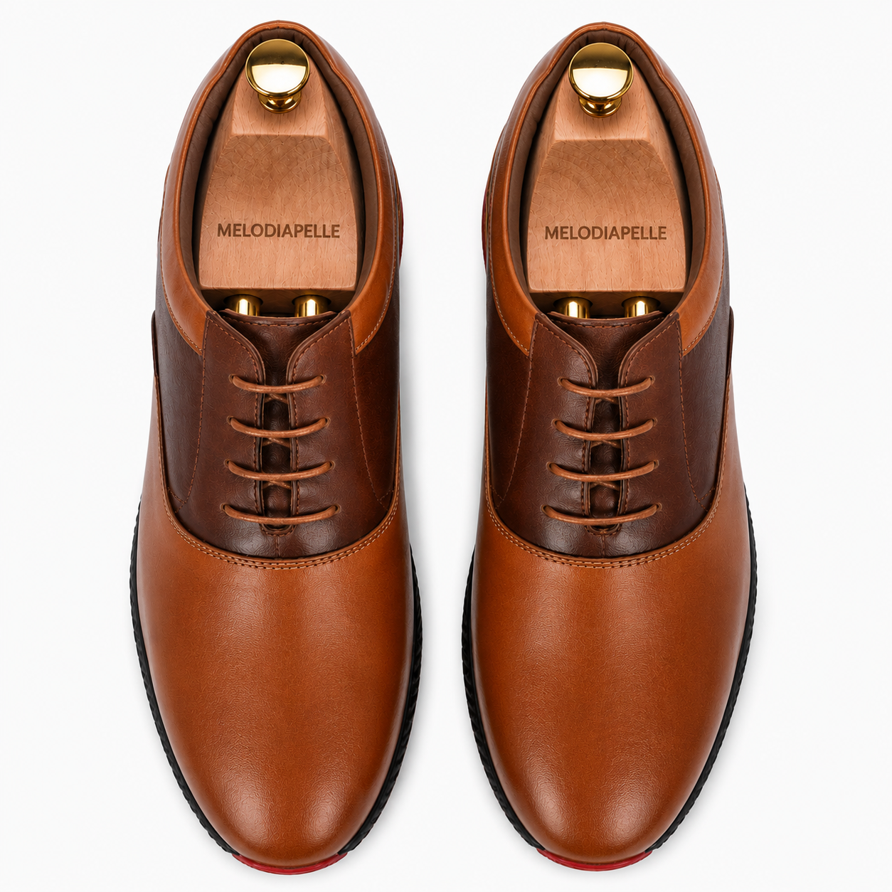 Melodiapelle Motif Golf Shoe in two-tone tan and dark brown leather, pair top-down view, handcrafted in Agra