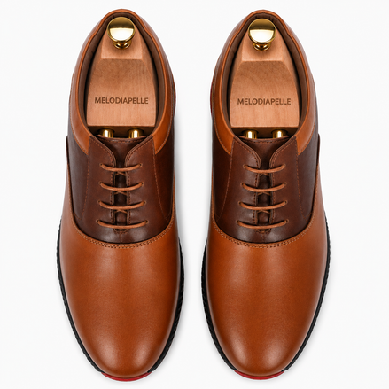 Melodiapelle Motif Golf Shoe in two-tone tan and dark brown leather, pair top-down view, handcrafted in Agra