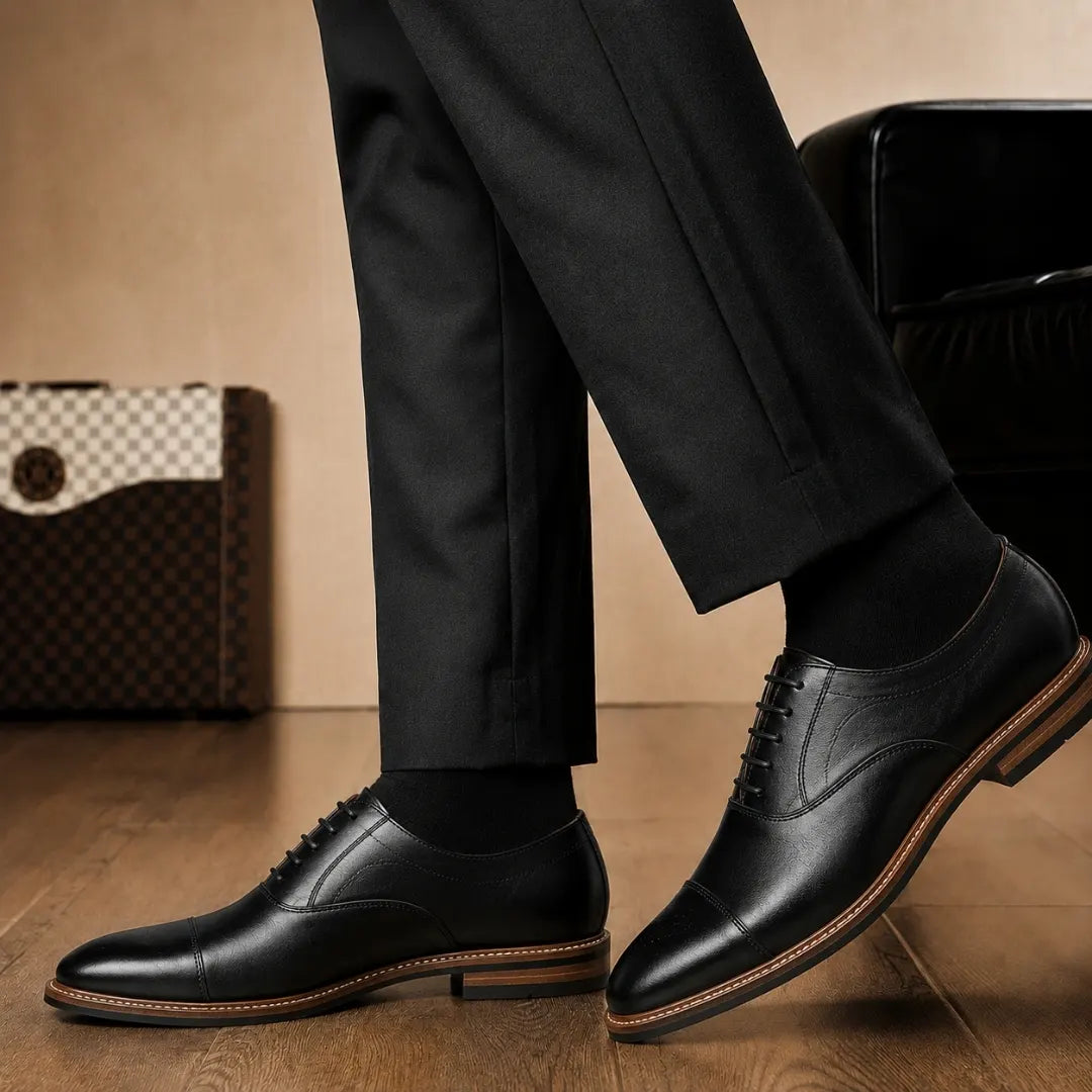 Melodiapelle Mount Pleasant Oxford in black leather worn with formal trousers, on-feet shot