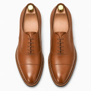 Melodiapelle Mount Pleasant Oxford in tan leather, pair top-down view, handcrafted in Agra