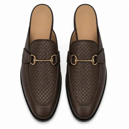 Melodiapelle Munar Mule in dark brown woven leather, pair top-down view, handcrafted in Agra