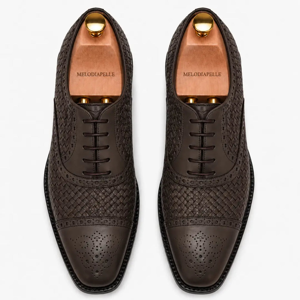 Melodiapelle Munich Woven Brogue Oxford in brown leather, pair top-down view, handcrafted in Agra