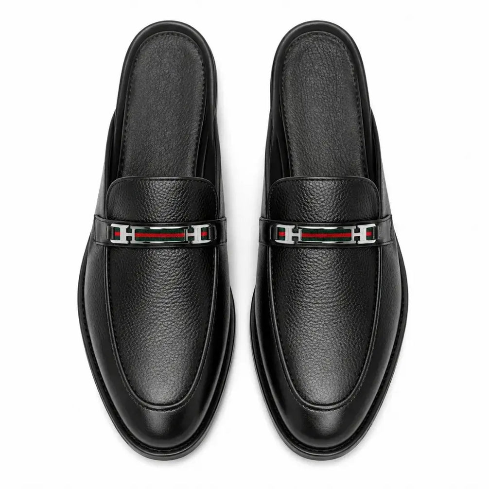 Melodiapelle Sergio Mule in black leather, pair top-down view, handcrafted in Agra