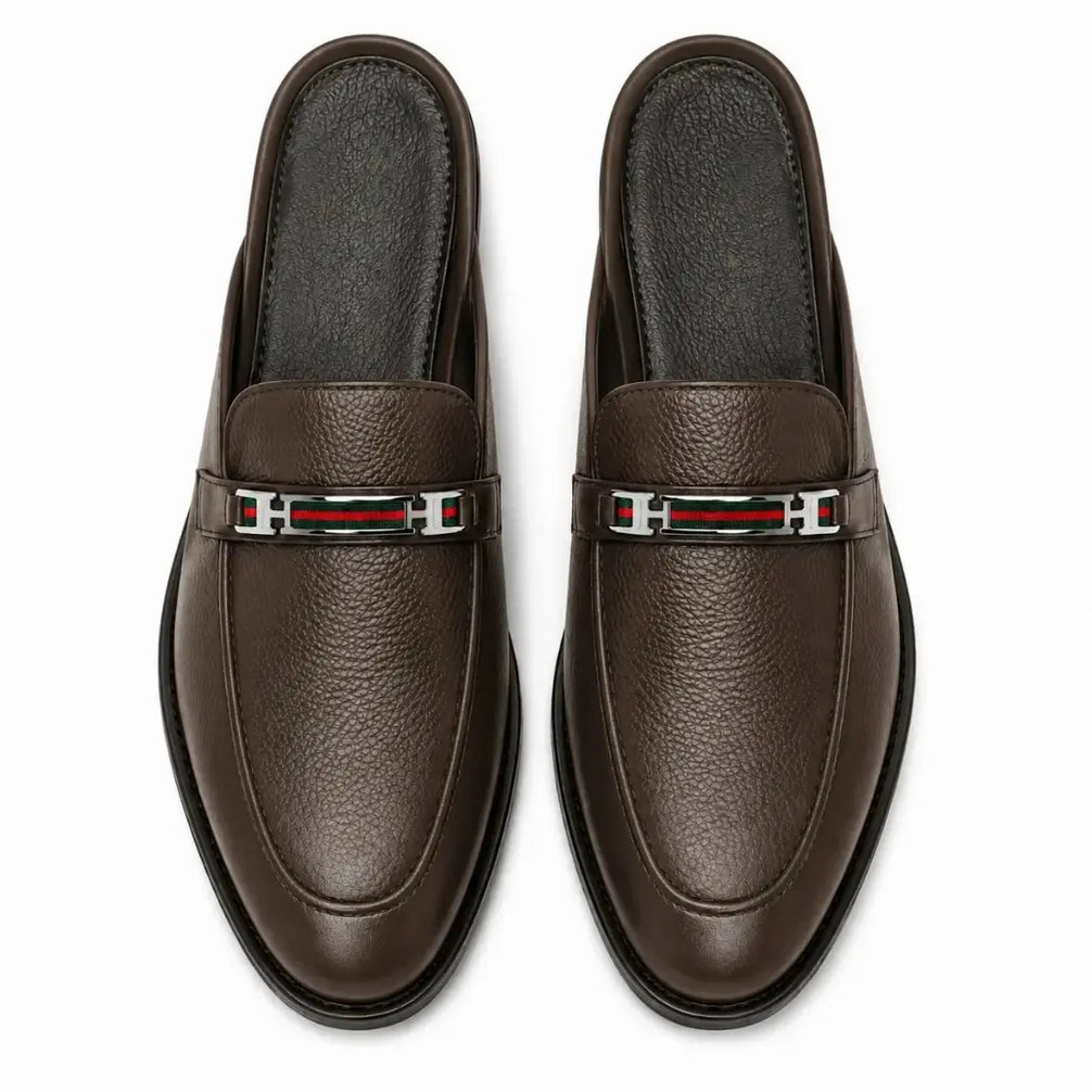 Melodiapelle Sergio Mule in dark brown leather, pair top-down view, handcrafted in Agra