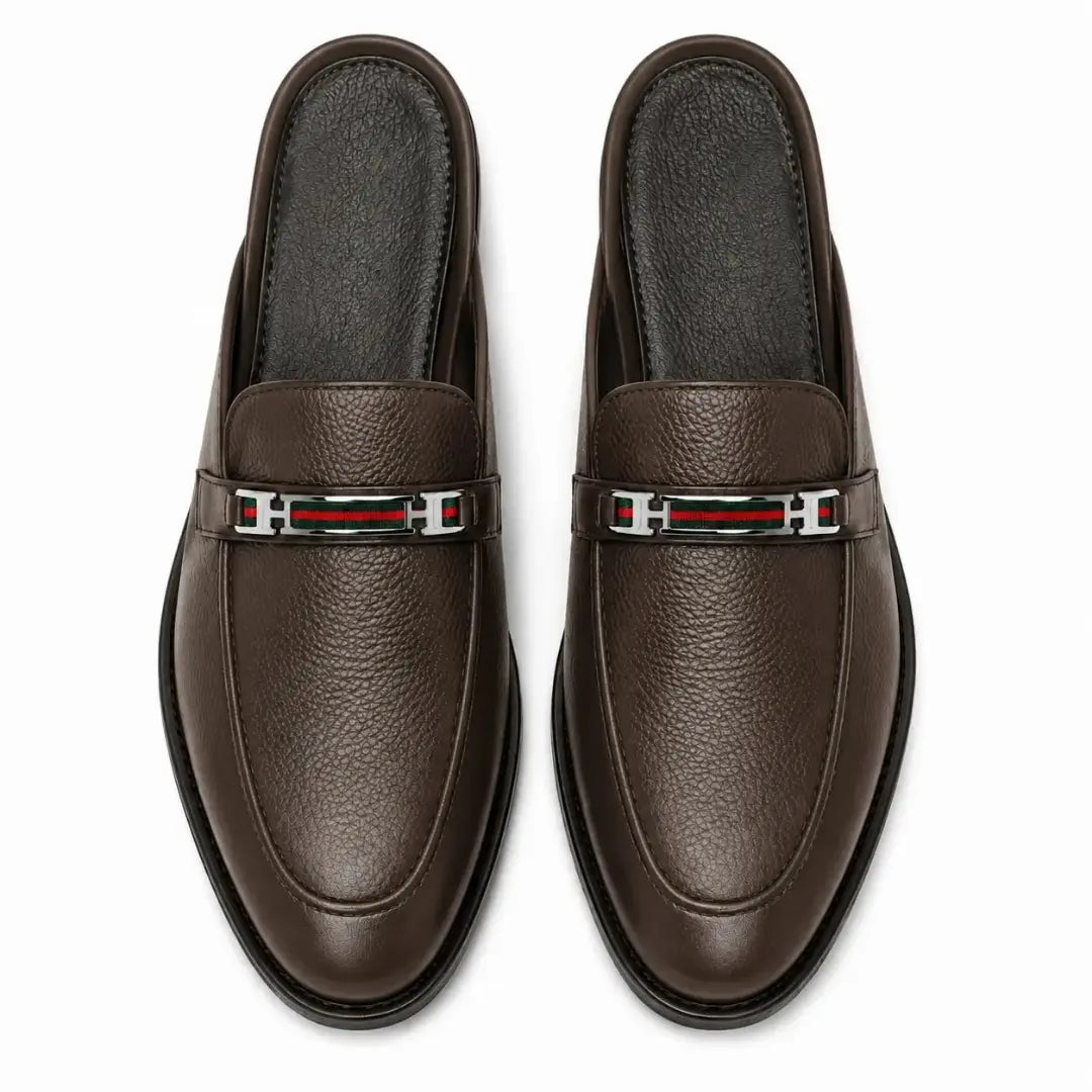 Melodiapelle Sergio Mule in dark brown leather, pair top-down view, handcrafted in Agra
